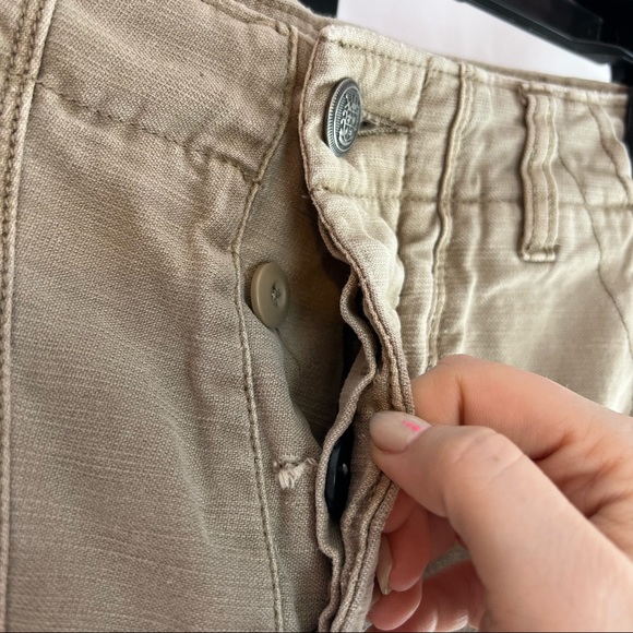 Free People Beige Colored Frayed Hem Denim Shorts, size 6 - Picture 5 of 9